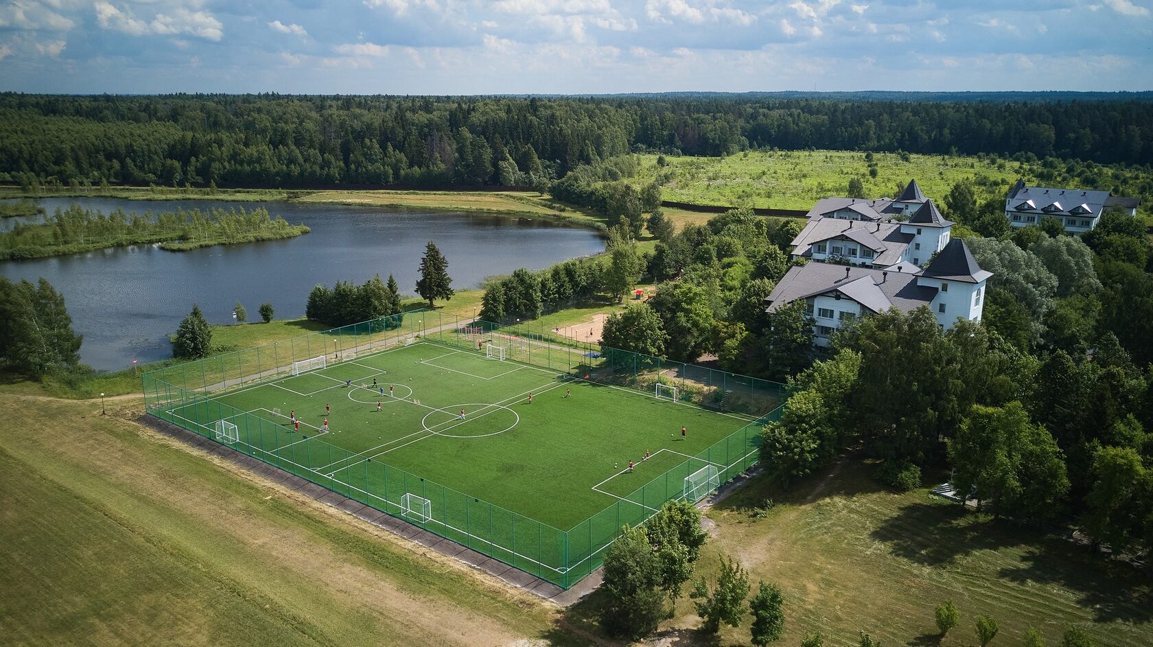 Летний детский футбольный лагерь для детей от 7 до 14 лет в Москве