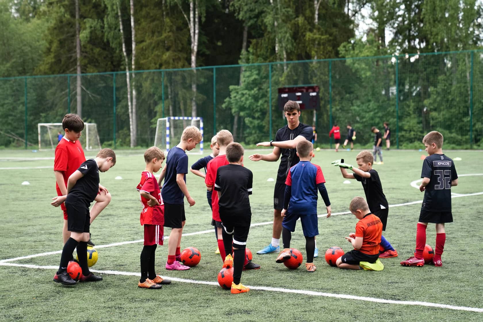 Летний детский футбольный лагерь для детей от 7 до 14 лет в Москве