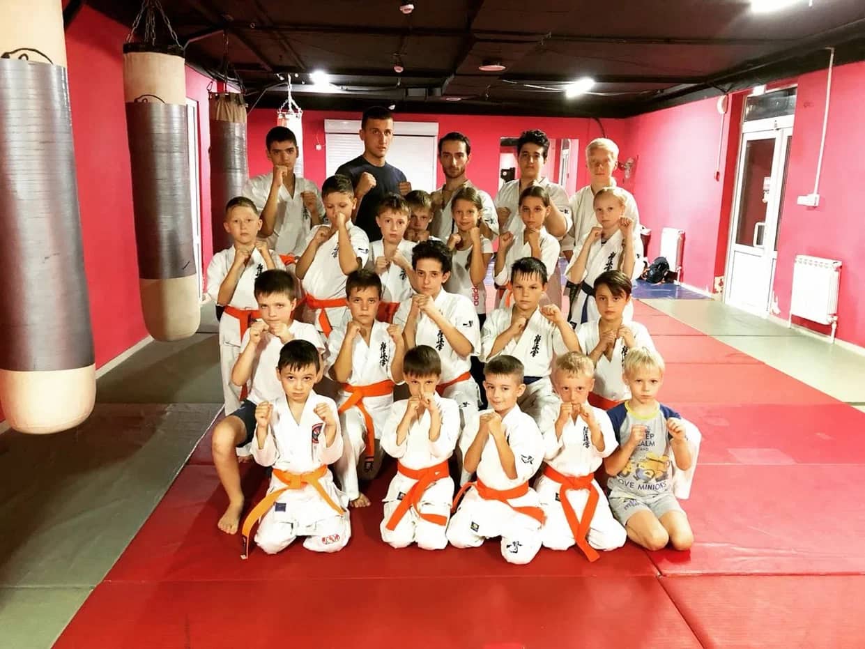 Секция карате в Москве для детей от 4Х лет Метро Октябрьское поле 